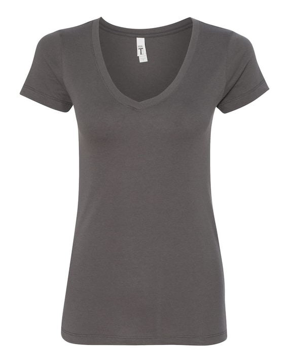 ☆KHAKIPOINT☆ Basic Uneck Tshirt ivory Eterne Chloe V Neck Tee in Ivory | Shop Eleanor