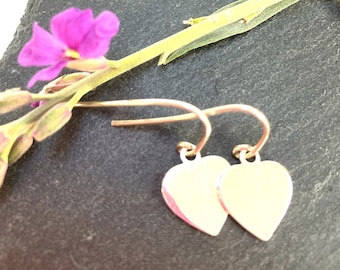 Sterling zilveren hart oorbellen, Sterling zilveren oorbellen, Dangle Oorbellen, hart oorbellen, zilveren oorbellen, zilveren drop oorbellen