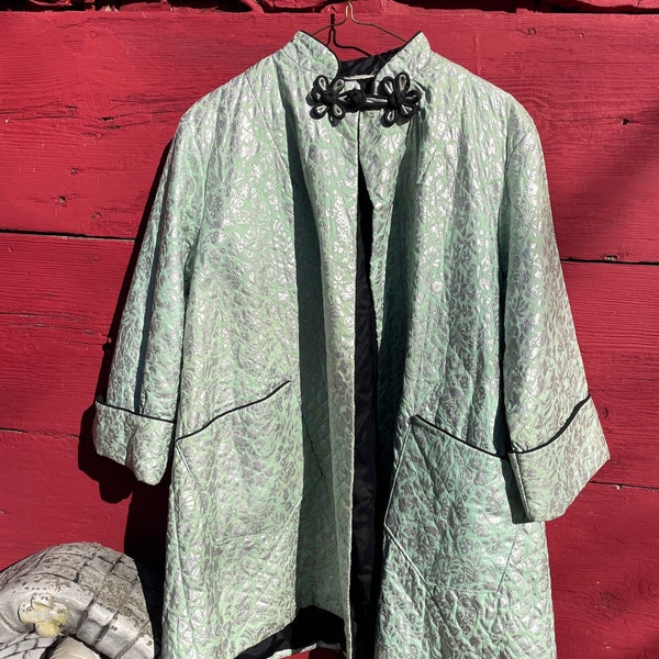 Vintage 1950s Chinese Quilted Mint Green Robe Coat Bed Jacket Frog Closure I Love Lucy