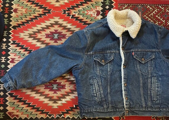 Vintage Levi's Sherpa Lined Denim Jean Jacket Red… - image 5