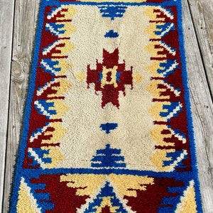 Vintage 1970s Santa Fe Southwestern Style 70s Handmade Latch Hook Rug Wall Hanging Decor