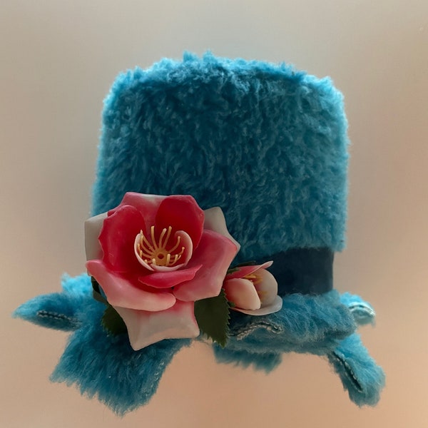Vintage Novelty Fluffy Faux Fur Blue Top Hat Toilet Paper Cover Holder 1960s 1970s MOD