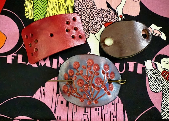 1970s Vintage Hand Tooled Leather Hair Accessory Barrette  display picture 1