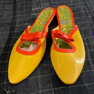 1960s Vintage MOD Orange & Yellow Flats Vinyl Shoes SZ 9 Narrow Made in Japan WOW Rare