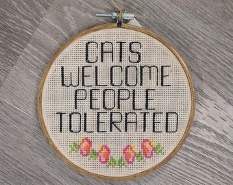 6 inch Embroidered Hoop "Cats"