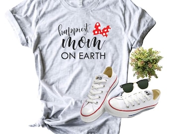 Happyest Mom on Earth Shirt / Shirt für Frauen / Mom Shirt / Mama / Happy Mom Shirts