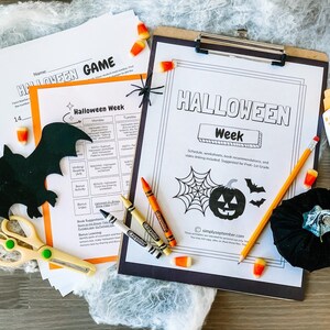 Halloween Preschool, Kindergarten, First Grade Curriculum, Homeschool Curriculum, Themed Week, Homeschool Activities, Kindergarten Worksheet