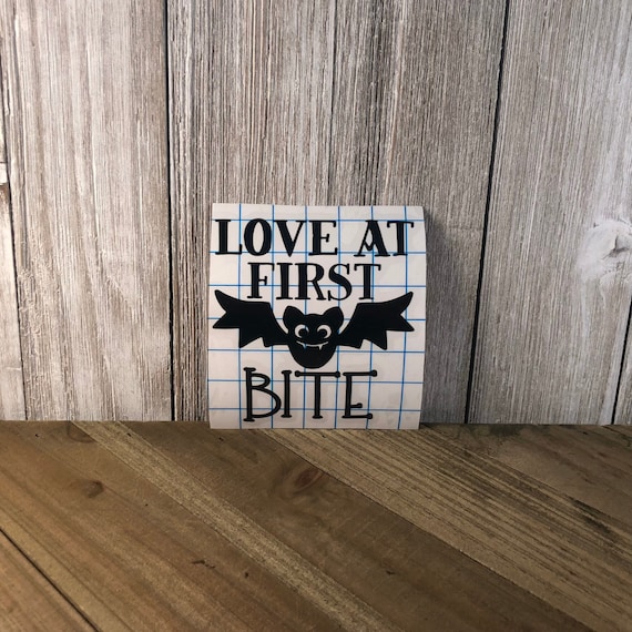 Ver en Etsy: Love at First Bite - vinyl sticker decal - great for book covers cars windows laptops cups hydro flask snowboards etc Love at First Bite - vinyl sticker decal - great for book covers cars windows laptops cups hydro flask snowboards etc