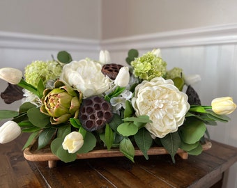 Year-round Peony, Artichoke & Pear Centerpiece