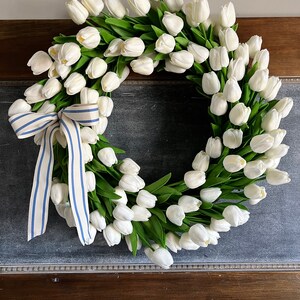 Indoor White Tulip Wreath image 8