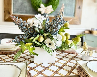 Blueberry & Fig Centerpiece