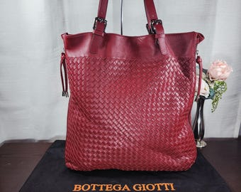Bolso tote grande de piel tejida Bottega Giotti, color rojo, estilo italiano.
