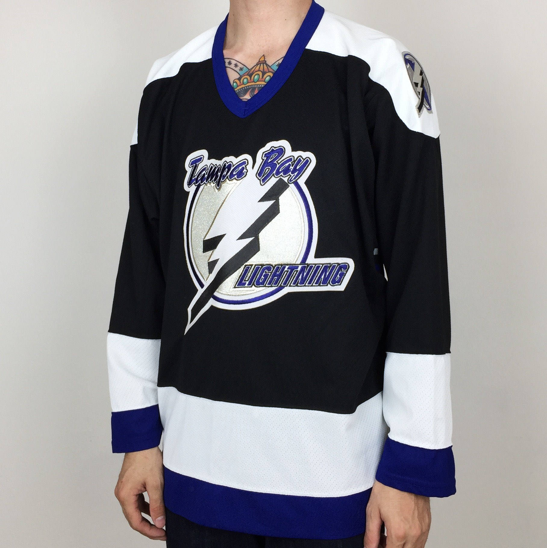 throwback tampa bay lightning jersey