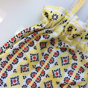 1960 MOD beaded bag  / Funky yellow and white handbag / Oval Vintage purse