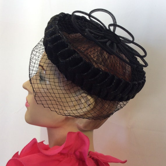 RARE 1960 Large Flower Bibi / Mini vintage hat wi… - image 1