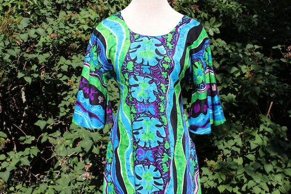 1970 Psychadelic dress / Vintage Batik style prin… - image 1