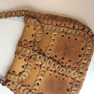 Vintage braided leather bag 1970 / hand braided hippie bag with braid / aged leather bag 3 tones boho style