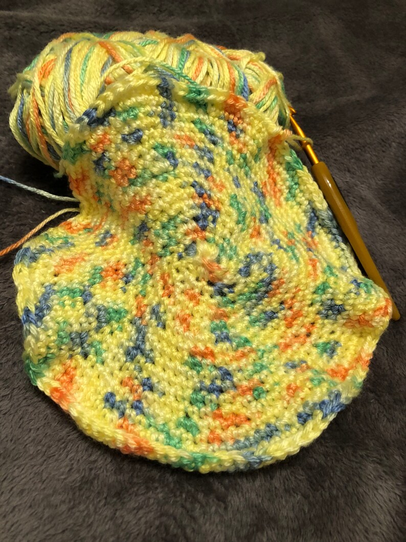 Be the 1st to own this Sunny /& bright hat! Super cute Bright yellow jelly beanie style Eye catching colours!!!