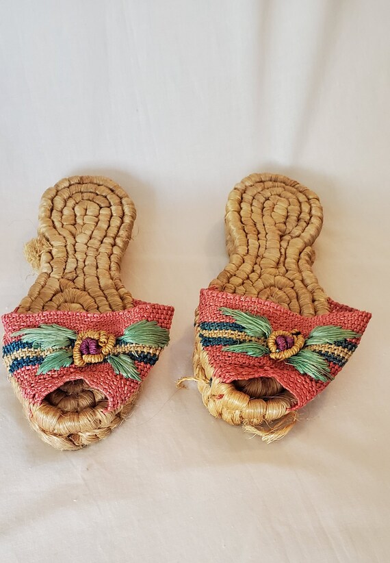 Vintage WWII souvenir sandals//1940s WWII philippi