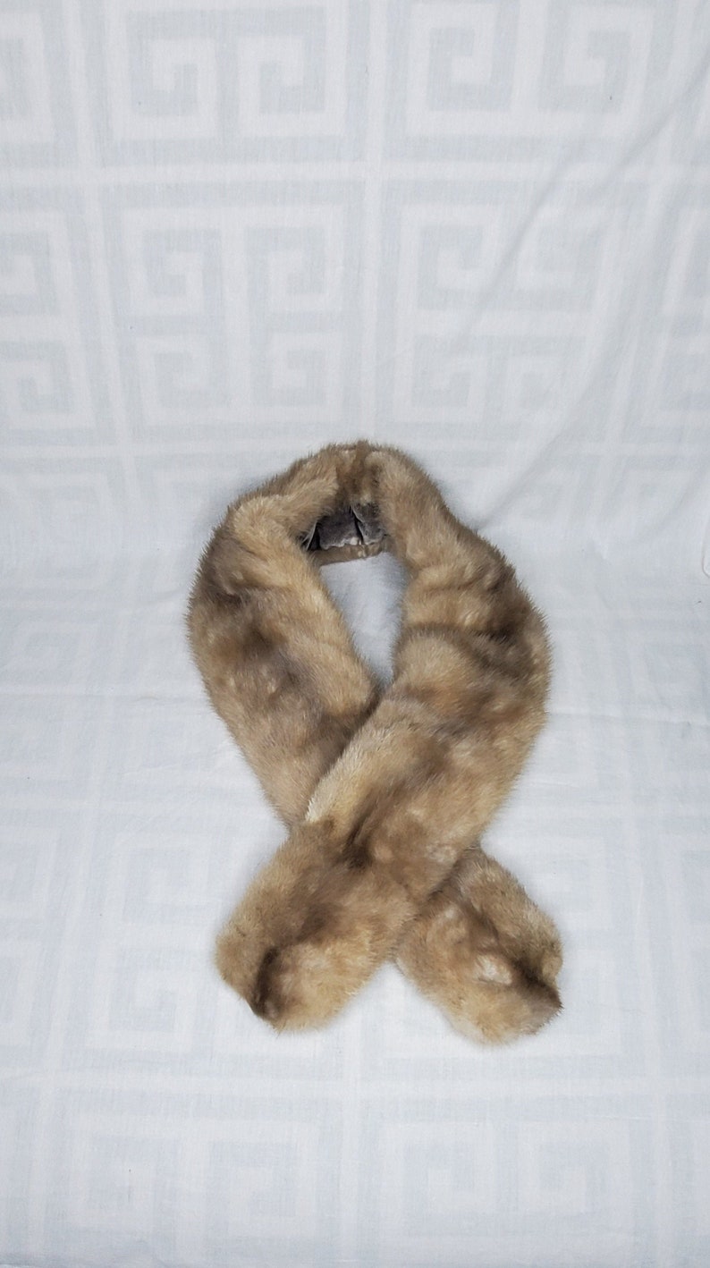 Vintage blonde mink fur collarVintage 1940s1950s mink fur collarclip on blond mink fur collar vintage clip on blond mink fur collar
