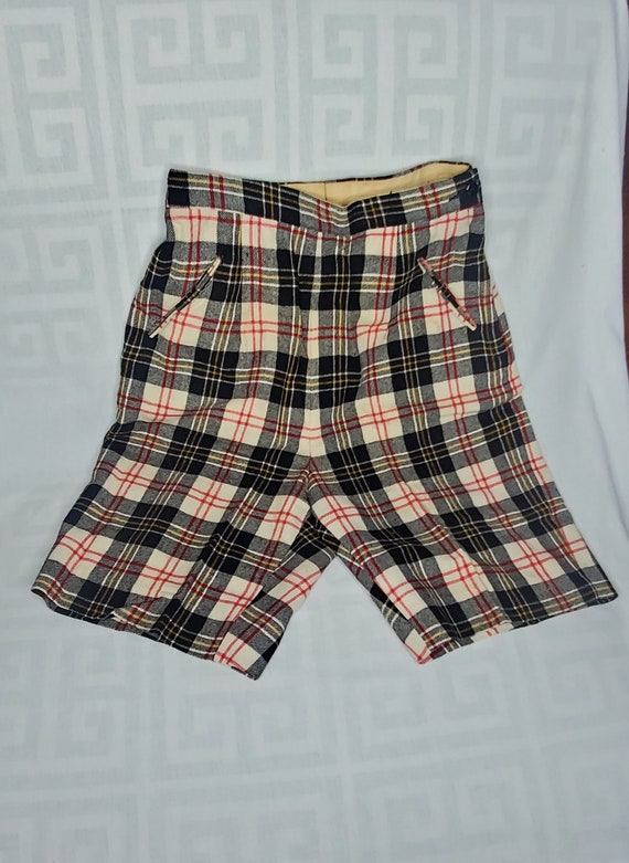 Vintage 1940s wool plaid shorts// 1940s wool plaid