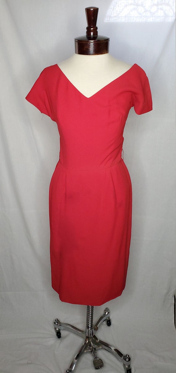 Vintage 1950s/1960s red dress//Vintage red drapped