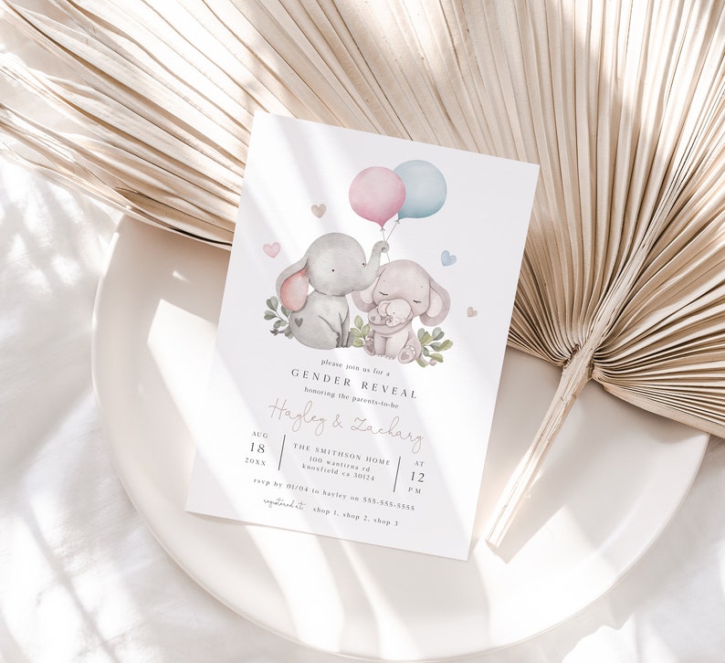 Peut inclure: Une invitation &agrave; une f&ecirc;te de r&eacute;v&eacute;lation de sexe avec une illustration aquarelle de deux &eacute;l&eacute;phants tenant des ballons roses et bleus. Le texte indique "Veuillez nous rejoindre pour une r&eacute;v&eacute;lation de sexe en l'honneur des futurs parents Hagley & Zachary. Le 18 ao&ucirc;t 2024 &agrave; 12h00. The Smithson Home, 100 Winter Rd, Knestinid CA 30124. Veuillez confirmer votre pr&eacute;sence avant le 01/04 aupr&egrave;s de Bayley au 555-555-8545. Boutique 1, Boutique 2, Boutique 3."