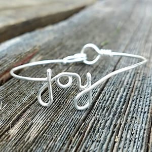 Pulsera de la alegría, pulsera de alambre con palabras, pulsera de alambre, joyería navideña, joyería de ánimo, joyería cristiana de ánimo