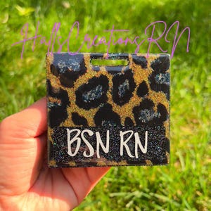 Leopard print glitter badge buddy. Badge buddies,badge accessories, badge flare, nurse badge holder, nurse practitioner, CNA.