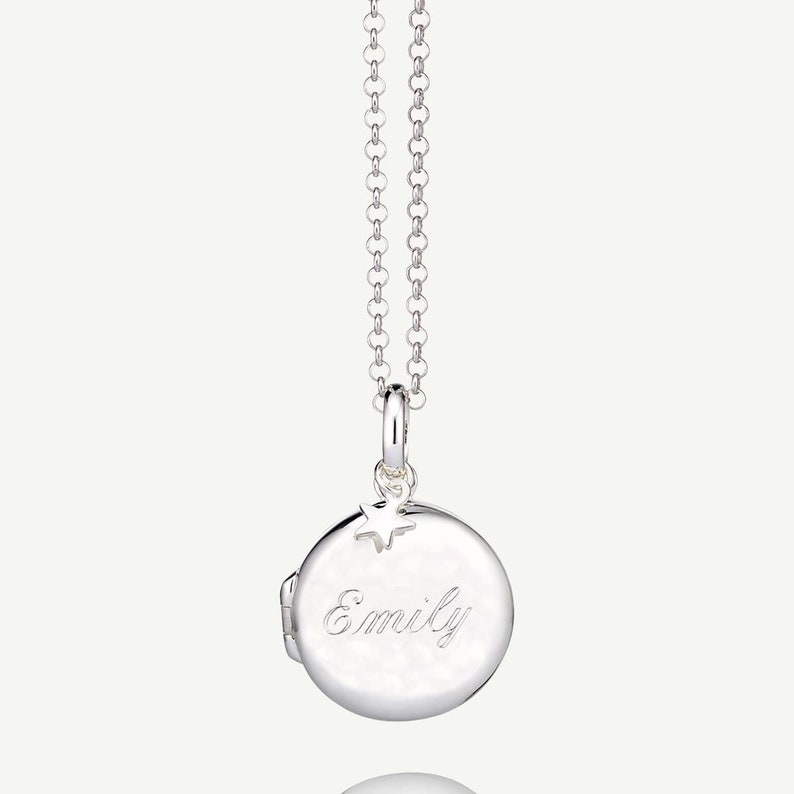 Personalised Girl/'s Sterling Silver Large Round Locket