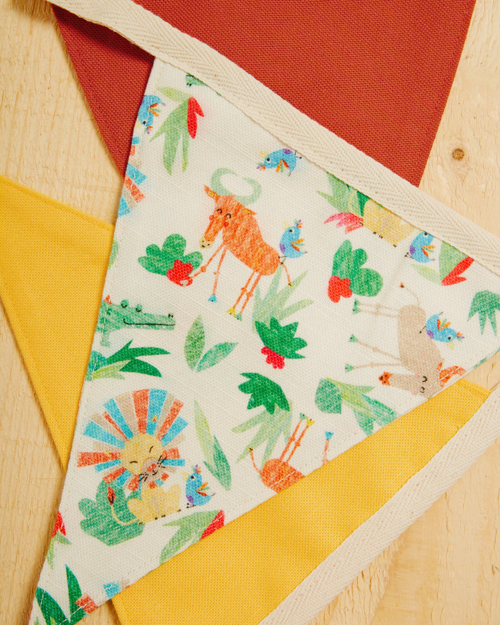 Bunting d'animal de Tissu Fait Main Pour Le Décor Chambre à Coucher Safari d'enfants et Pépinière Ju