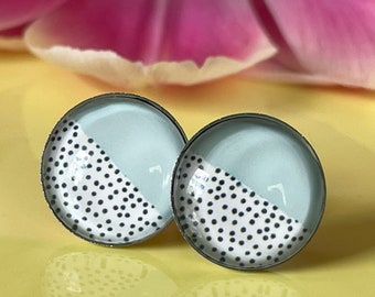 Geometry in pastel, plus dots: simple stud earrings made of hypoallergenic stainless steel