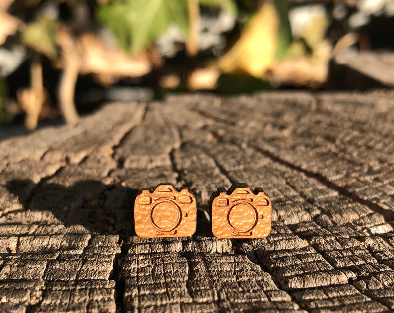 Real wood ear studs camera, wooden ear studs, wooden earrings, wooden jewelry, camera, camera earrings, cherry wood image 8