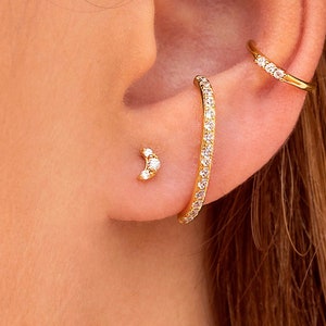Pendientes stud mini en forma de luna con circonitas