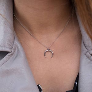 Moon Necklace, Minimalist Necklace, Fashion Jewelry, Gold Moon Necklace, Silver Moon Necklace, Silver Pendant, Silver Choker, Casual Jewelry zdjęcie 3