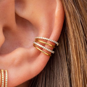 Dainty CZ 4 Bands Conch Ear Cuff Earrings - Available in Black & White