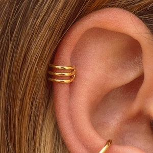 Ear cuff triple, Pendiente ear cuff tres bandas, Piercing sin agujero, Pendientes de cartílago, Ear cuffs de plata, Pendientes minimalistas imagen 1