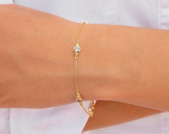 Dainty & Minimalist Bezel CZ With Tiny Ball Clusters Bracelet