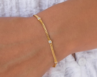 Dainty Bezel CZ Curb Chain Bracelet