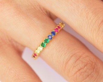 Anello con zirconi multicolor arcobaleno