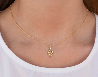 Dainty Snake Shaped Pendant Charm Chain Necklace