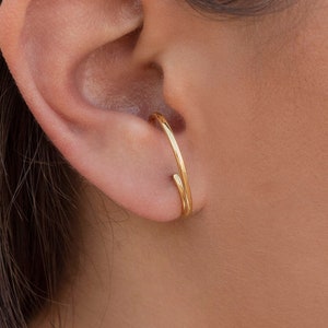 Minimalist Ear Lobe Cuff Huggie Hoop Earrings zdjęcie 7