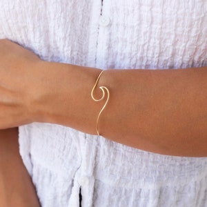 Minimalist Sea Wave Shaped Bangle Bracelet