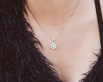 Snowflake Necklace, snow necklace, snowflake pendant, silver necklace, stones necklace, winter necklace, Christmas necklace