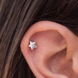 Minimalist Star Shaped Stud Earrings Large size image 3