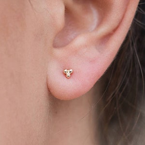 Tiny Three Spheres Stud Earrings Two sizes available zdjęcie 3