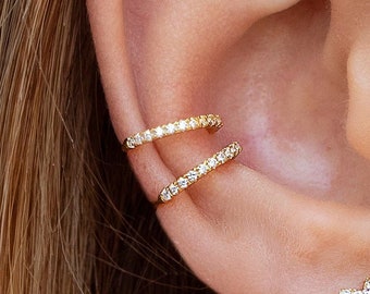 Sottili orecchini ear cuff a 1 fascia con pavé di zirconi