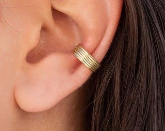 Boucles d'oreilles manchette d'oreille conque large unies à rayures