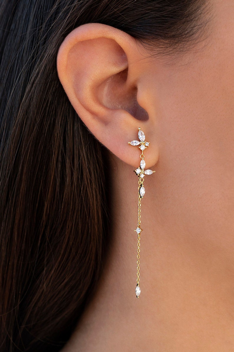 Boucles d'oreilles longues avec zircons taille marquise et ronde image 3