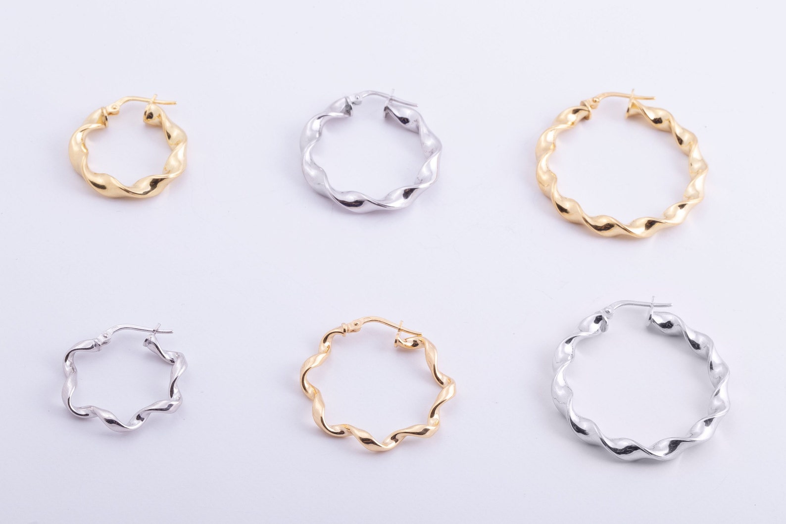 My Sister's Cottage | Waterproof | Twisted Hoop Earrings